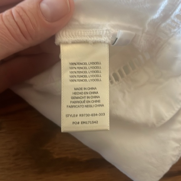 Cloth and stone halter top - Picture 4 of 6